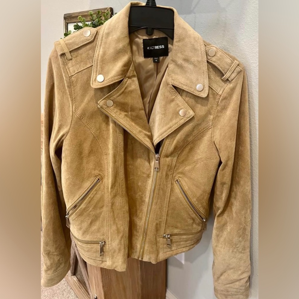 Express suede jacket size M - NWOT